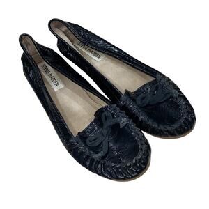 Steve Madden Black Patent Leather Moccasin Flats with Bow Detail Size 8.5